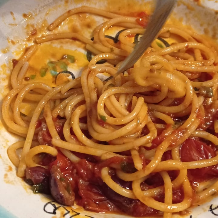 photo of Osteria La Mattonella Srl Pasta Alla Puttanesca (Olive, Capperi, Pomodori, Basilico) shared by @vegale15 on  21 Apr 2023 - review