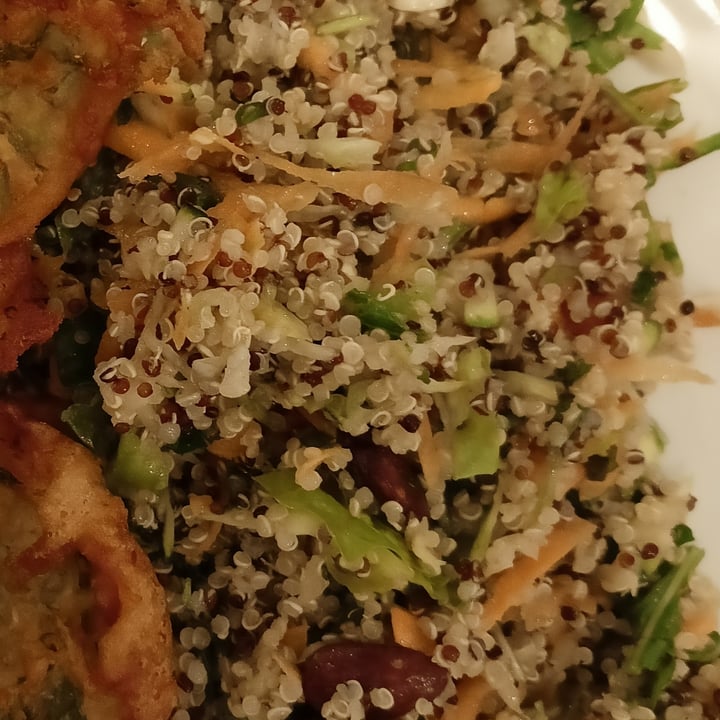 photo of La Cucina Dei Colori insalata di quinoa shared by @chiccamary on  03 Jun 2023 - review