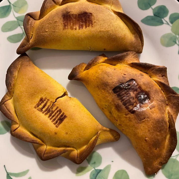 photo of Empanadas Las Muns - Bilbao Cheeseburger shared by @naiaranay2 on  15 Apr 2023 - review