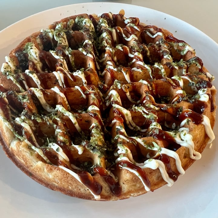 photo of Mong Cha Cha Cafe 梦茶茶 Okonomiyaki Waffles shared by @chrysx on  25 Apr 2023 - review