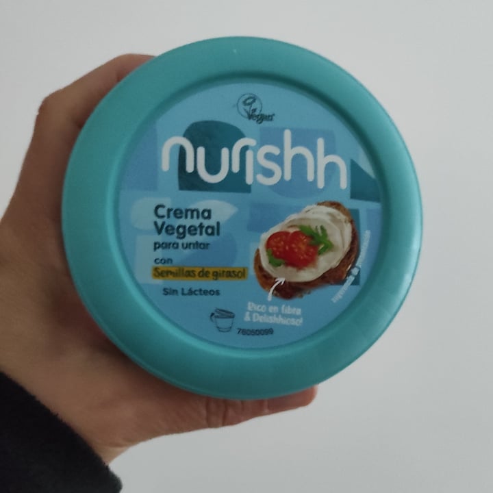 photo of Nurishh Crema vegetal para untar con semillas de girasol shared by @viajeracronica on  16 Feb 2023 - review