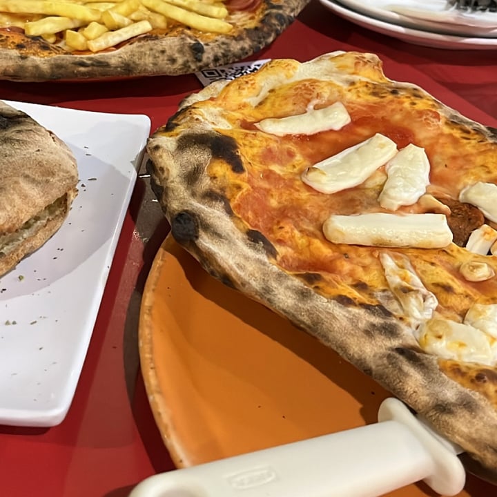 photo of Pizzería Mano a Mano - Cartagena Calzone vegan shared by @elenaxgr on  26 Jan 2023 - review