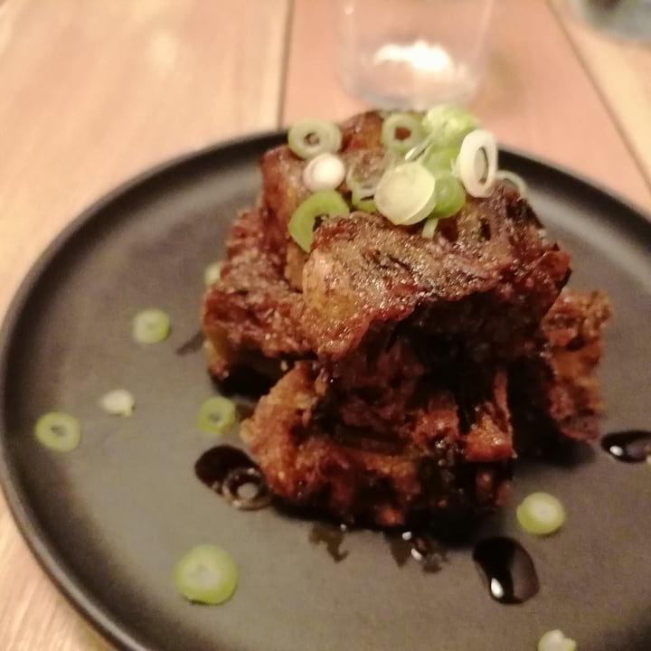 photo of bōmau Mandarin cake shared by @raffysoloishere on  03 Jan 2023 - review