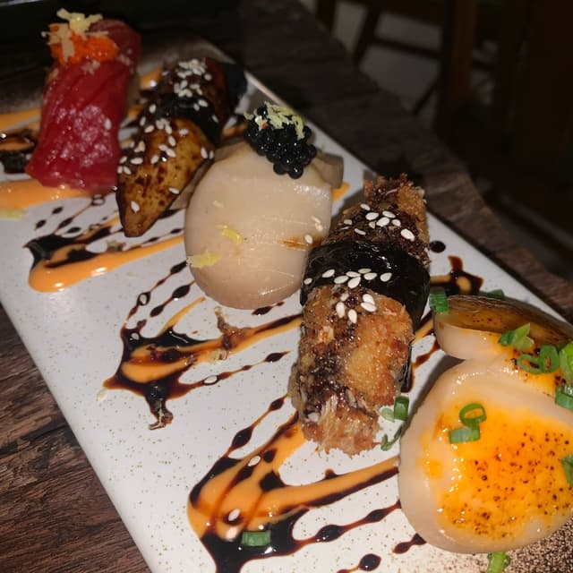 Photo of the dish “5 Piece Mixed Nigiri”