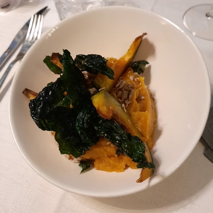photo of Ristorante Trattoria "Stornello" Hummus Di Zucca Con Chips Di Cavolo Nero shared by @genny20 on  15 Feb 2023 - review