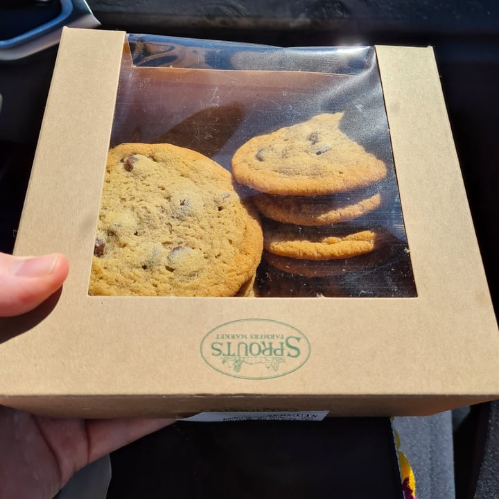 photo of Sprouts Farmers Market Vegan Chocolate Chip Cookies shared by @sofihuasteca on  30 Mar 2023 - review