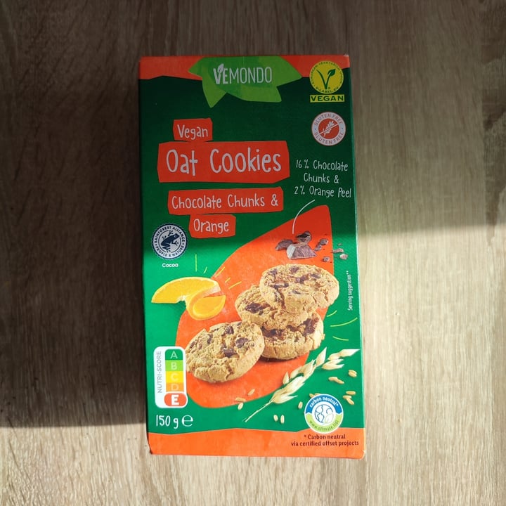 photo of Vemondo Oat Cookies Choc Chunks and Orange shared by @szilvia on  15 Jan 2023 - review