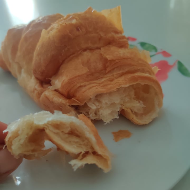 photo of Plant Pioneers 2 Croissants shared by @filter-kaapi on  07 May 2023 - review