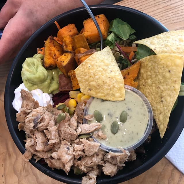 Photo of the dish “aztec bowl”
