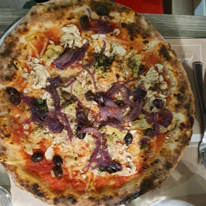photo of Pizzeria Fratelli Roselli pizza cipoveg shared by @zelumaneo on  29 Jan 2023 - review