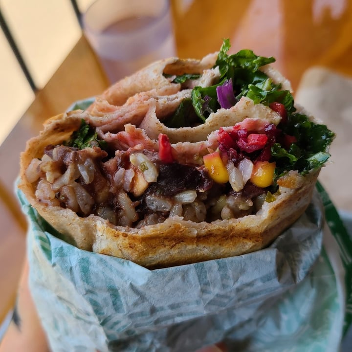 photo of Freshii Oaxaca Burrito shared by @ypfmob on  12 Jun 2023 - review