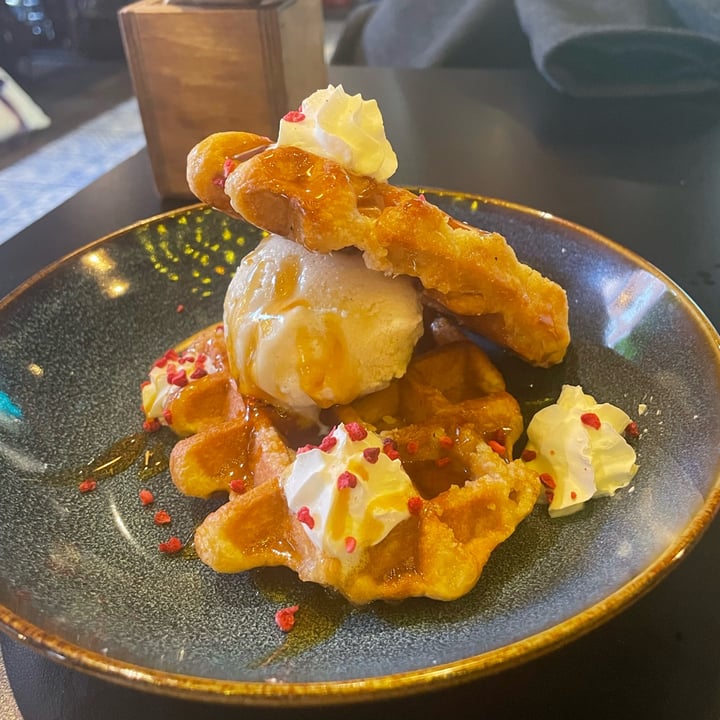 photo of Unity Diner Ice Cream Waffles shared by @melaela1 on  19 Jan 2023 - review