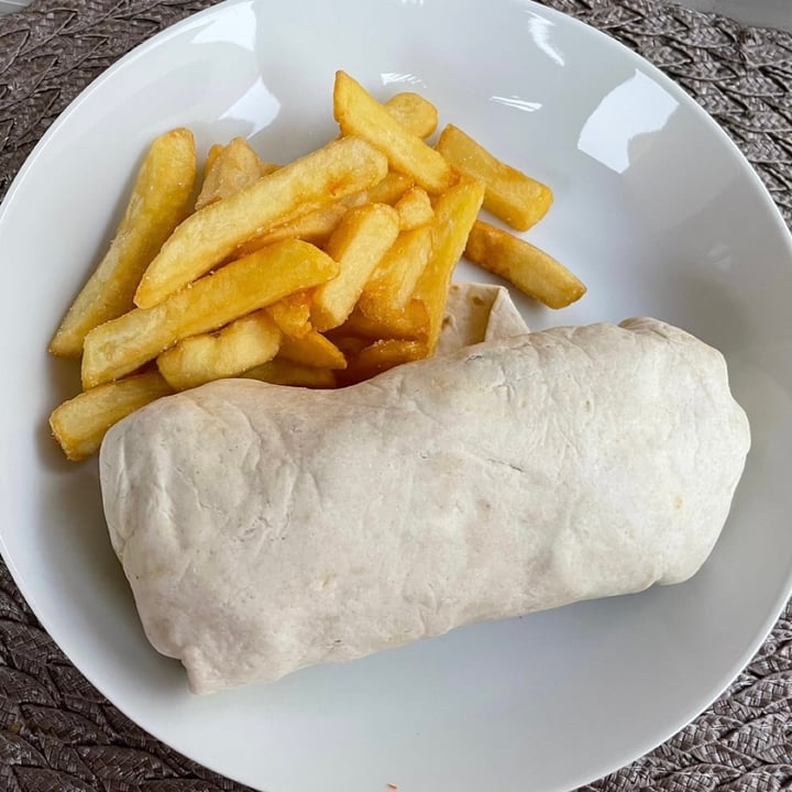 photo of Lekker Vegan Fourways nuggy wrap shared by @sarbearcor on  13 Jan 2023 - review