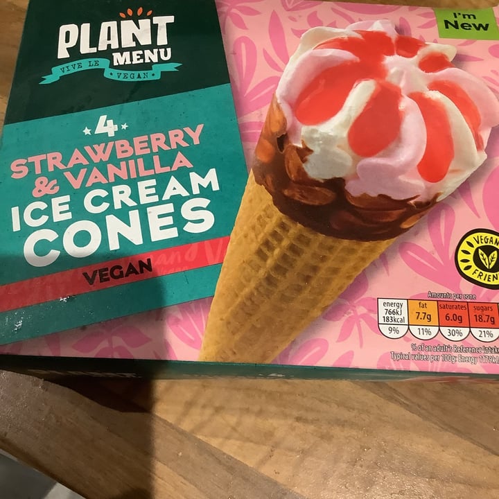 photo of Plant Menu strawberry and vanilla ice cream cones shared by @cinnamonbun on  29 Dec 2022 - review