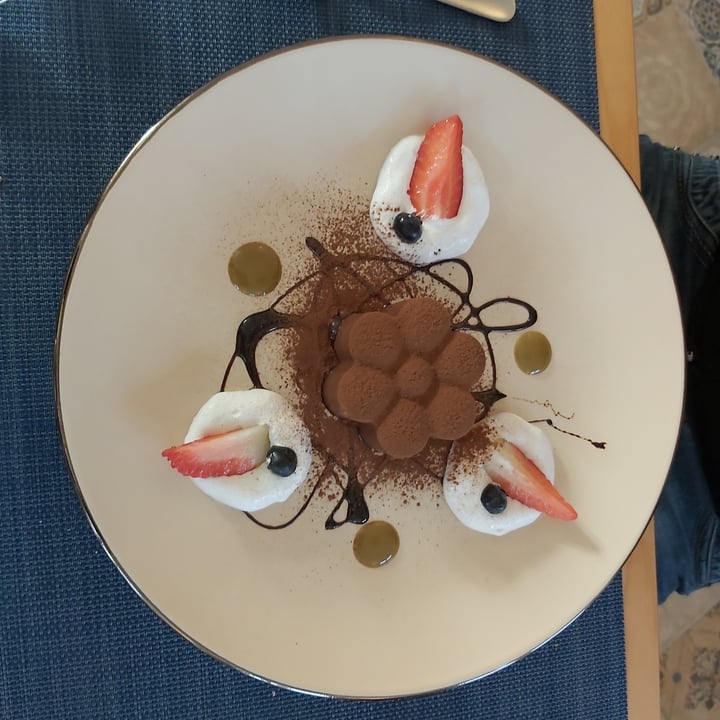 photo of Ristorante Peruggini ganache al cioccolato shared by @michelabianchi on  12 Feb 2023 - review