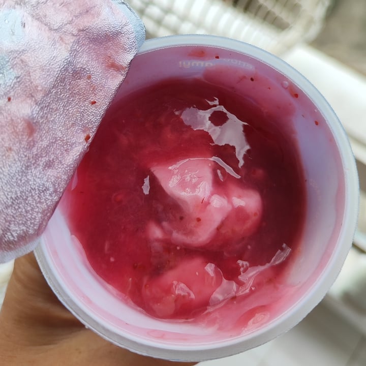 photo of Cocobella Coconut yogurt - Strawberry shared by @littleredmushroom on  14 Aug 2023 - review