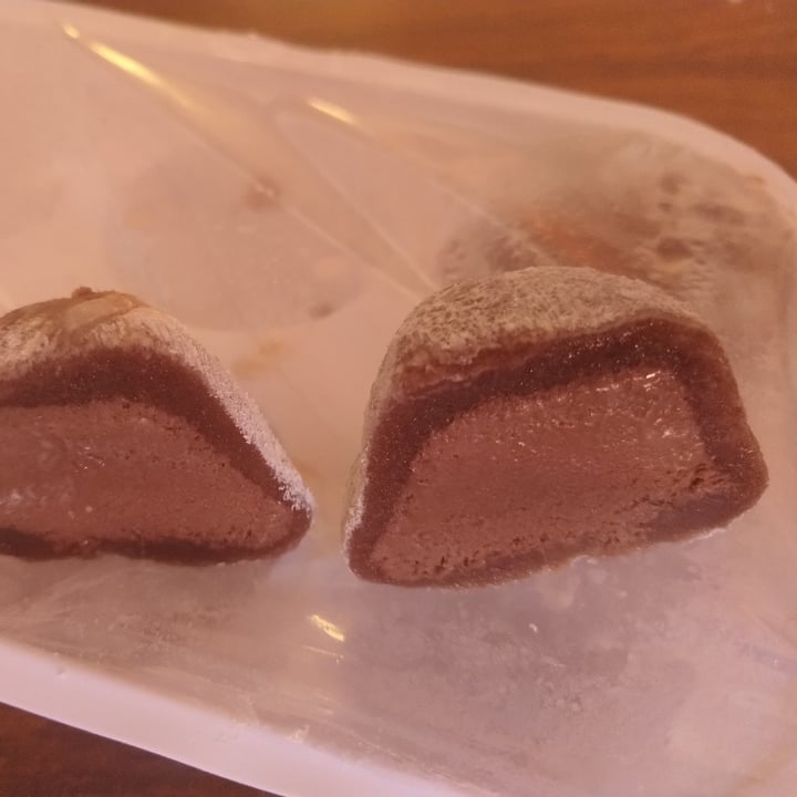 photo of My mochi Mochi Oatmilk Frozen Dessert,  Chocolate shared by @tlacomiztli on  23 Mar 2023 - review