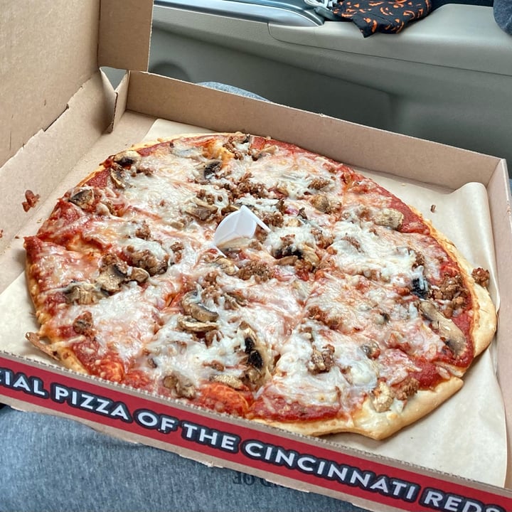 LaRosa's Pizza Forest Park Cincinnati, United States Plant Based Pizza