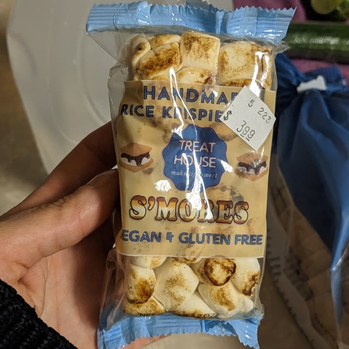 photo of Treat House Rice Krispie S’mores shared by @sudogtfo on  07 Mar 2023 - review