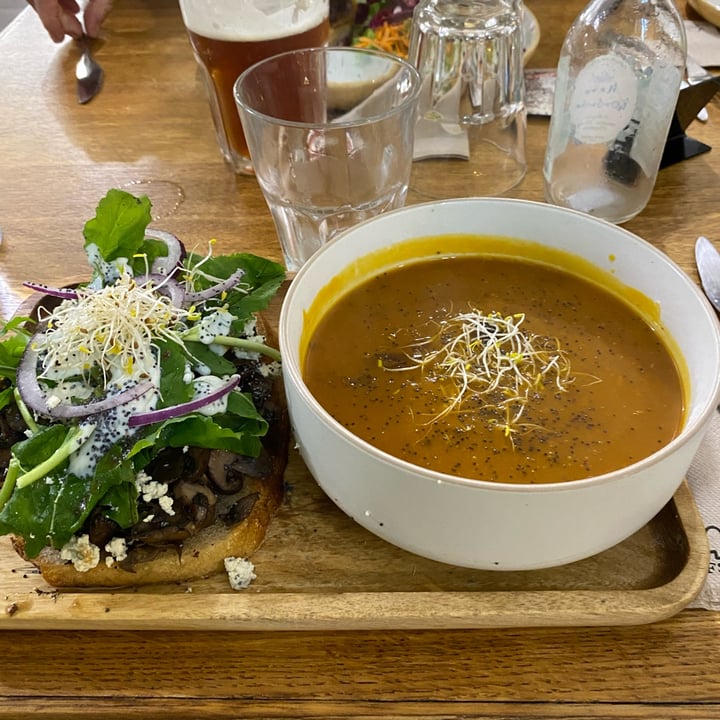 photo of Millefolium La Soupe shared by @mariloufoxydream on  22 Dec 2022 - review