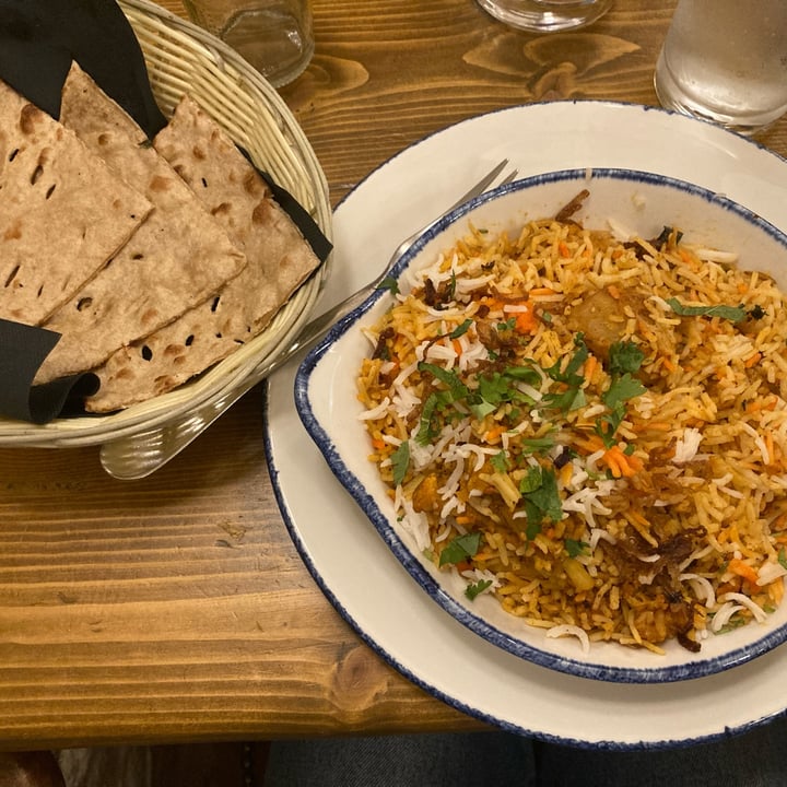 photo of Emily's Byre Roasted Cauliflower and Potato Biryani shared by @delightfulpigeon45 on  09 Aug 2023 - review