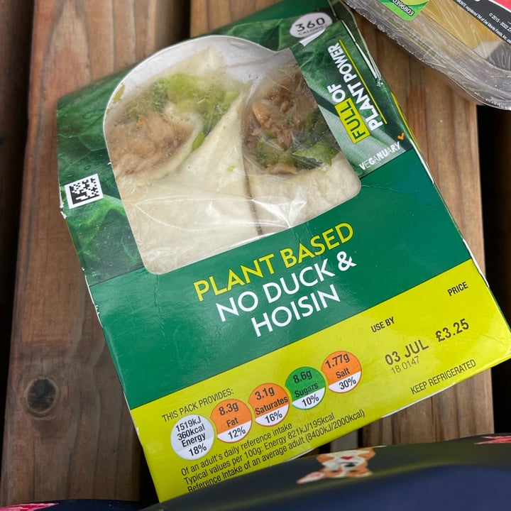 photo of Boots Vegan No Duck & Hoisin shared by @beefriendlyvegan on  07 Jul 2023 - review