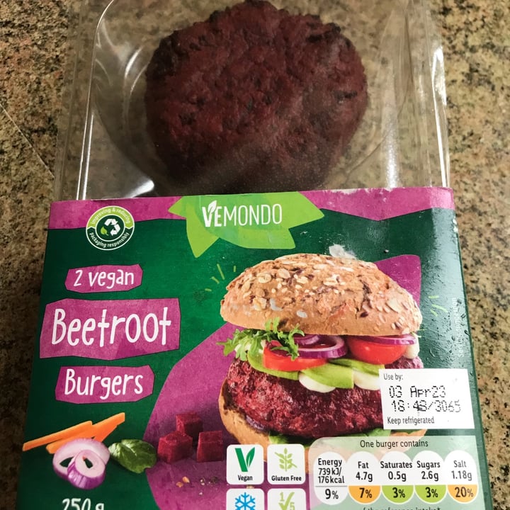 photo of Vemondo 2 vegan beetroot burgers shared by @annmarievans on  30 Mar 2023 - review