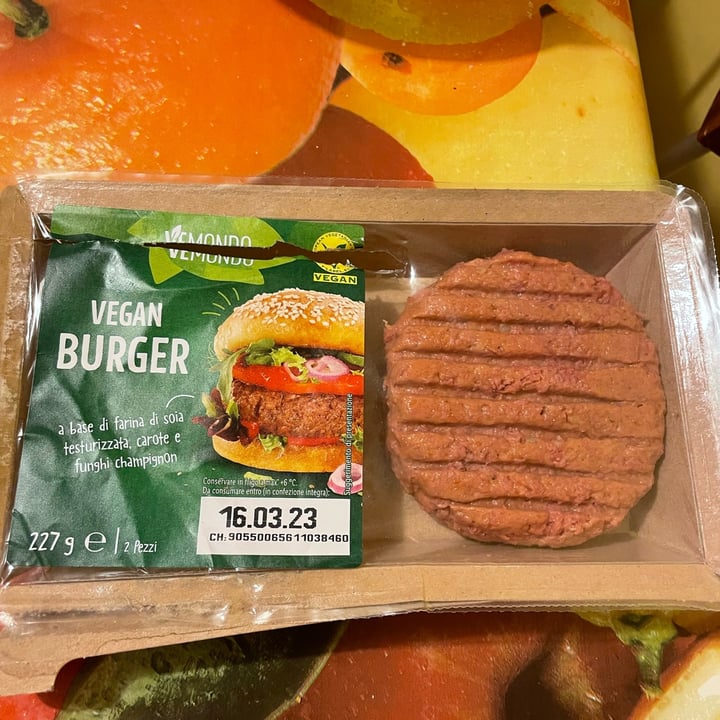photo of Vemondo Vegan Burger shared by @livio on  23 Mar 2023 - review