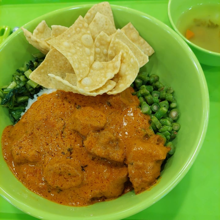 photo of Gokul Raas Plant-Based Butter Chicken Bowl shared by @jgomez on  30 Jul 2023 - review