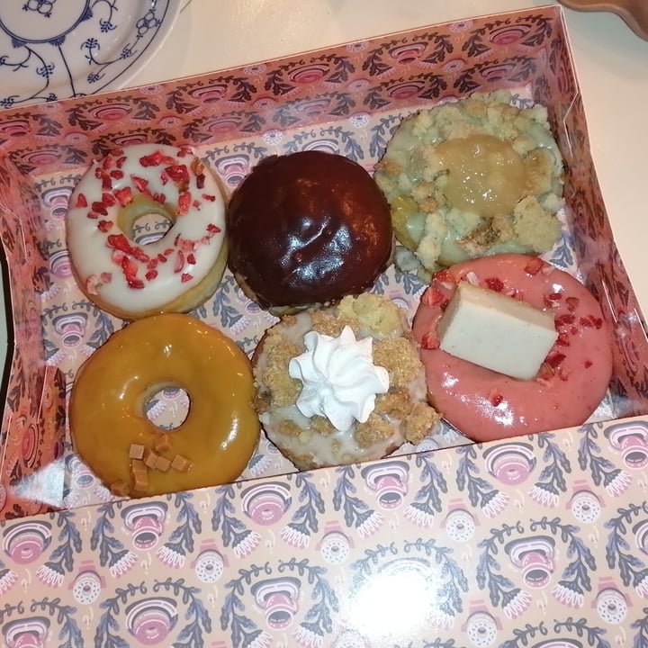 photo of Brammibal's Donuts Vegan Donuts shared by @veggiehugs on  21 Apr 2023 - review