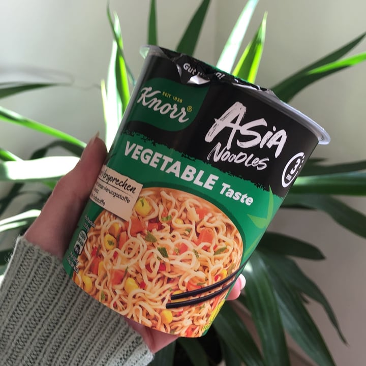 photo of Knorr asia noodles vegetable shared by @nessaveg on  21 Mar 2023 - review