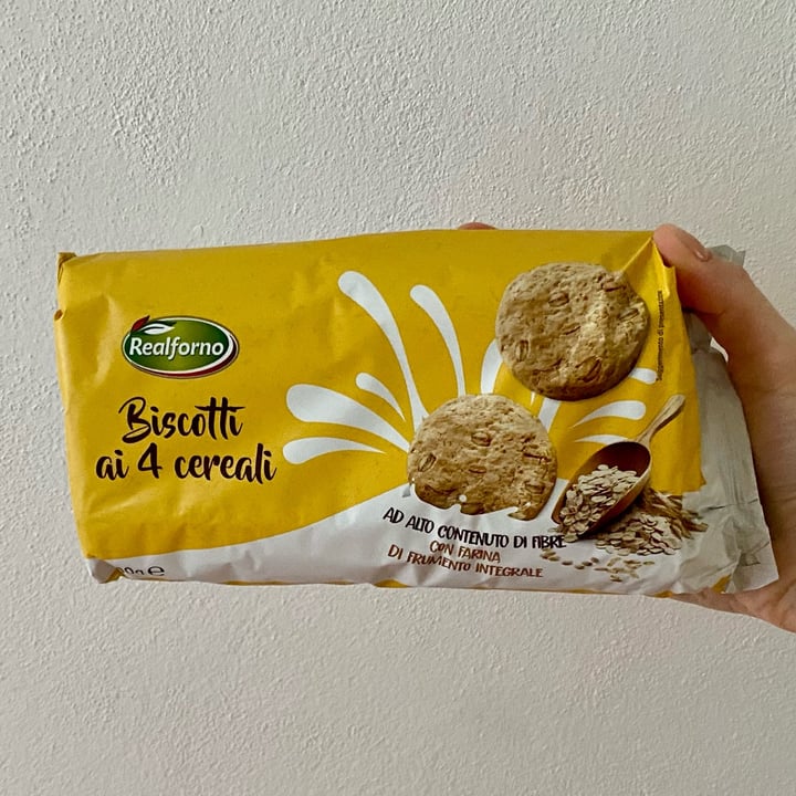 photo of Realforno Biscotti Ai Quattro Cereali shared by @attolrac on  26 Feb 2023 - review