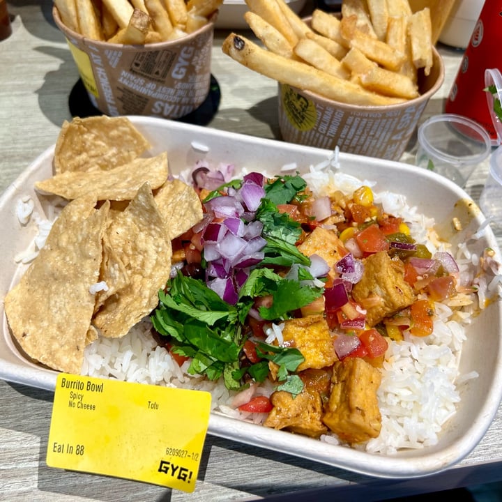photo of Guzman Y Gomez Burrito Bowl (w/o Cheese) shared by @erialc on  05 May 2023 - review