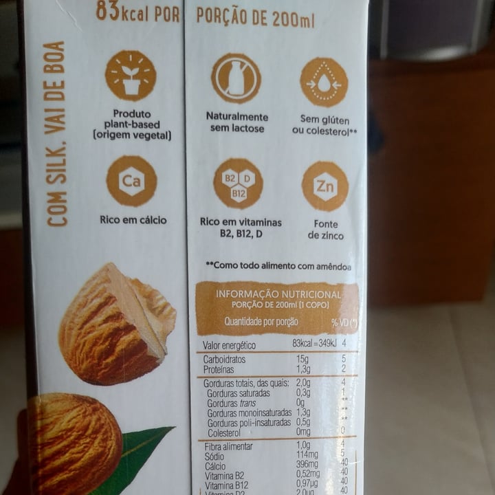 photo of Silk Alimento com amêndoa shared by @alinegsilva on  01 May 2023 - review