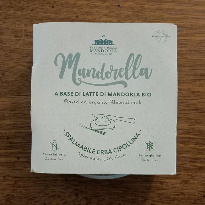 photo of Mandorella Spalmabile Erba Cipollina shared by @taniabi on  12 May 2023 - review