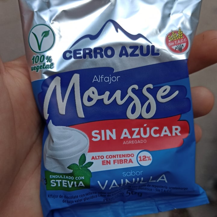 photo of Cerro Azul Alfajor Mousse SIN Azucar shared by @vikthor on  28 Jan 2023 - review