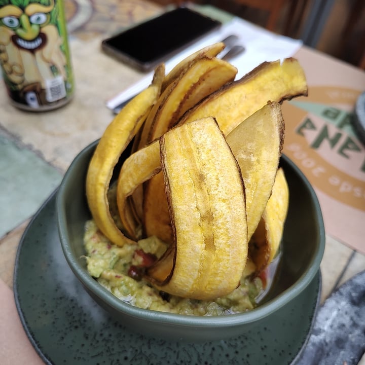 photo of Banana Verde Restaurant Chips de banana verde com guacamole shared by @iveverouchis on  15 Feb 2023 - review