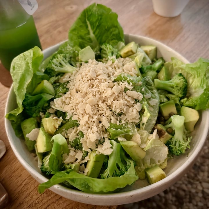 photo of Alchemy Uluwatu Caesar ‘chicken’ salad shared by @randall on  22 Jun 2023 - review