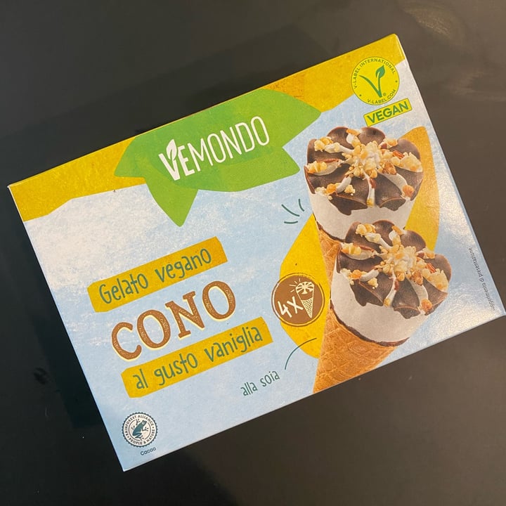 photo of Vemondo gelato vegano cono al gusto vaniglia shared by @topacieca on  11 Aug 2023 - review