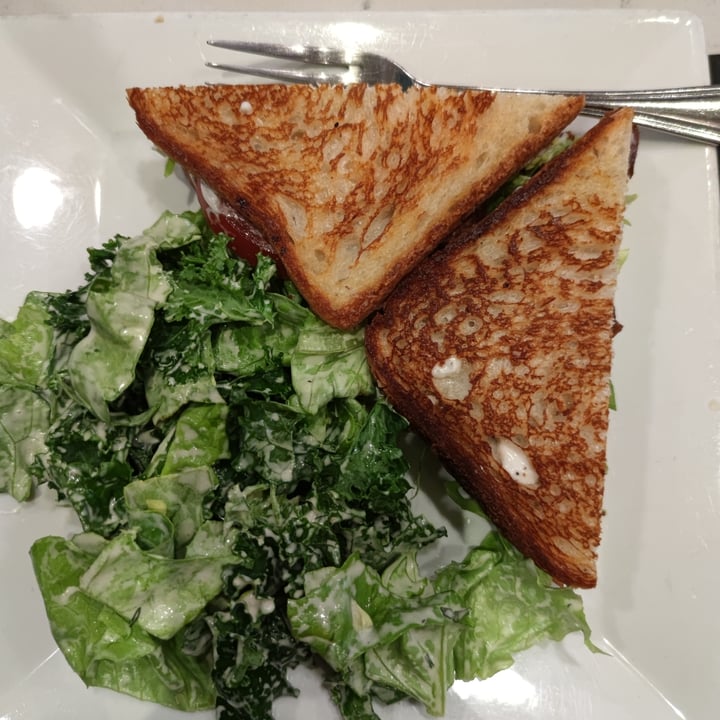 photo of Urban Vegan Kitchen Classic BLT shared by @mariop13 on  16 May 2023 - review
