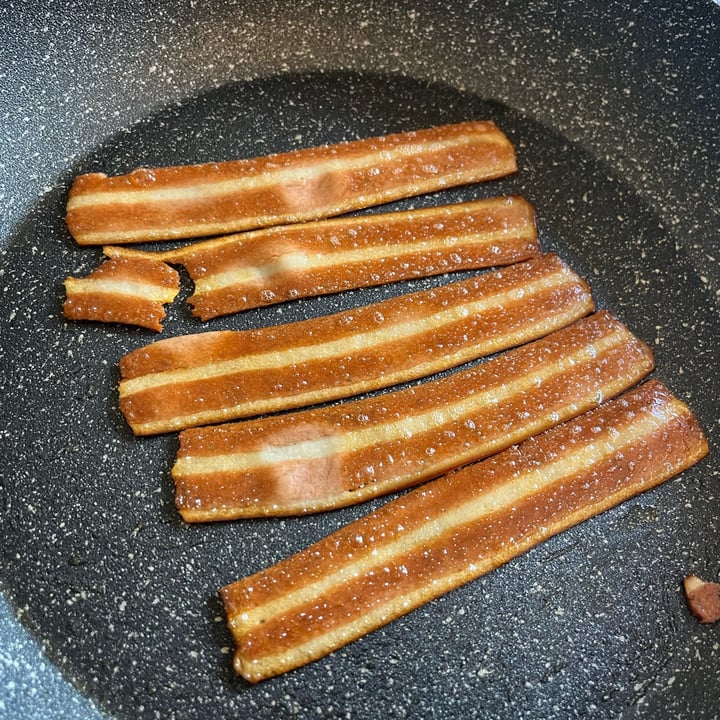 photo of La Vie Foods plant based bacon shared by @ameriamber on  27 Jul 2023 - review