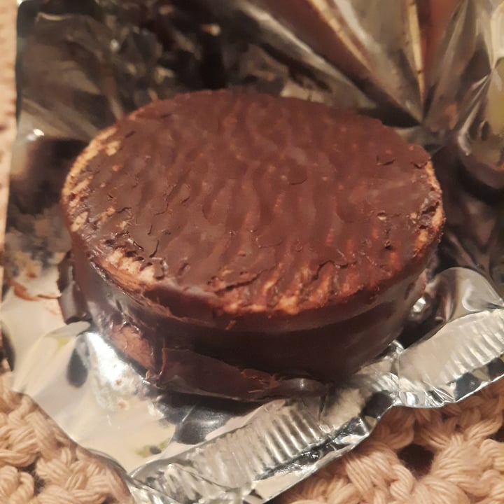 photo of On Track Alfajor OnTrack Relleno Marroc shared by @lily62 on  24 Feb 2023 - review