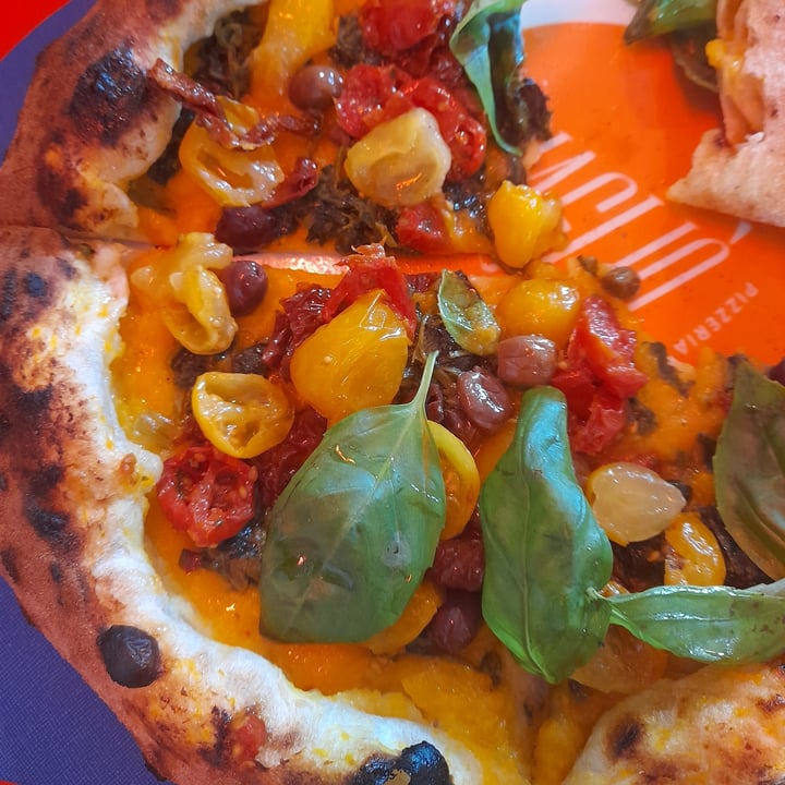 photo of Uagliò Pizza Sofia Loren shared by @julyhanax on  22 Feb 2023 - review