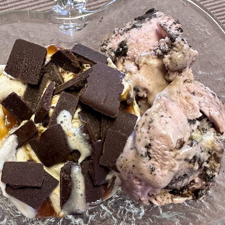photo of Ben & Jerry's Sundae Berry Revolution shared by @vanille on  16 May 2023 - review