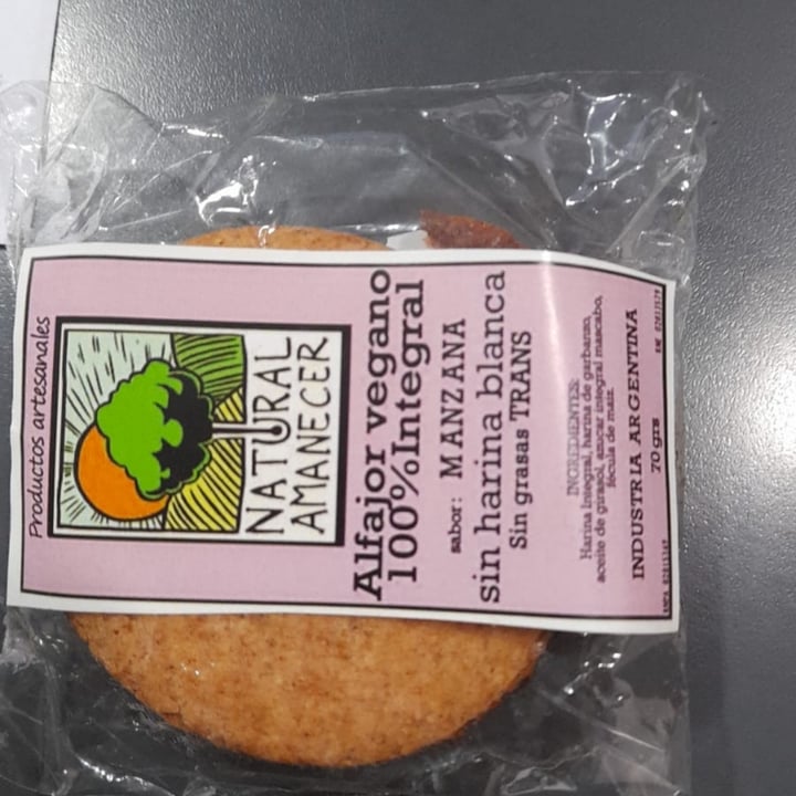 photo of Natural amanecer Alfajor integral de membrillo shared by @marenv on  25 Feb 2023 - review