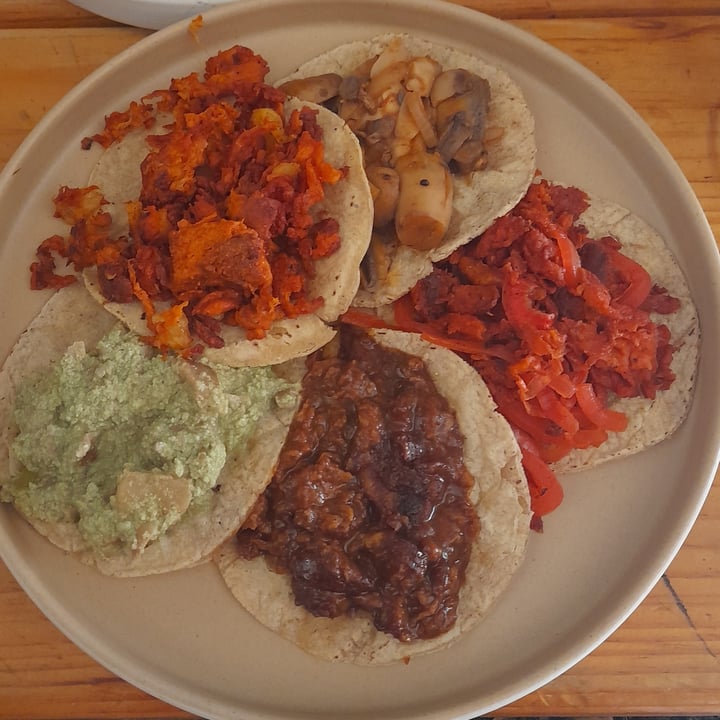 photo of Vege Taco Taco Pibil shared by @sofia-eb-her on  09 Jan 2023 - review