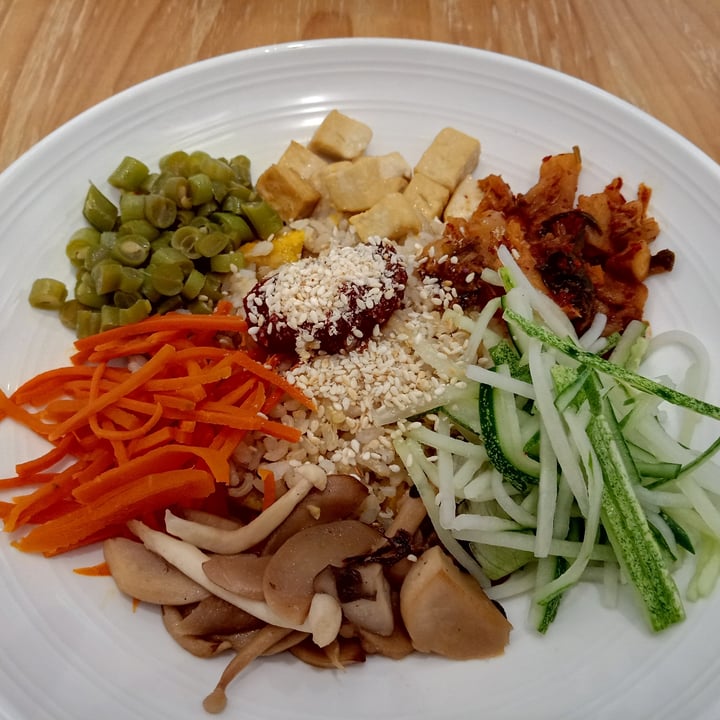 photo of Lilac Oak Bibimbap shared by @veganspicegirl on  30 May 2023 - review