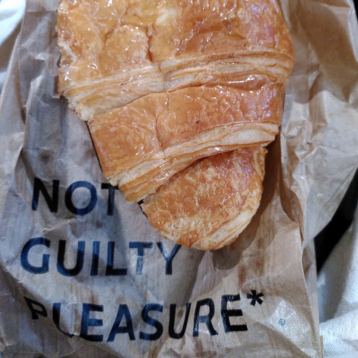 photo of Land&Monkeys Croissant shared by @walkabout-veg on  21 Apr 2023 - review