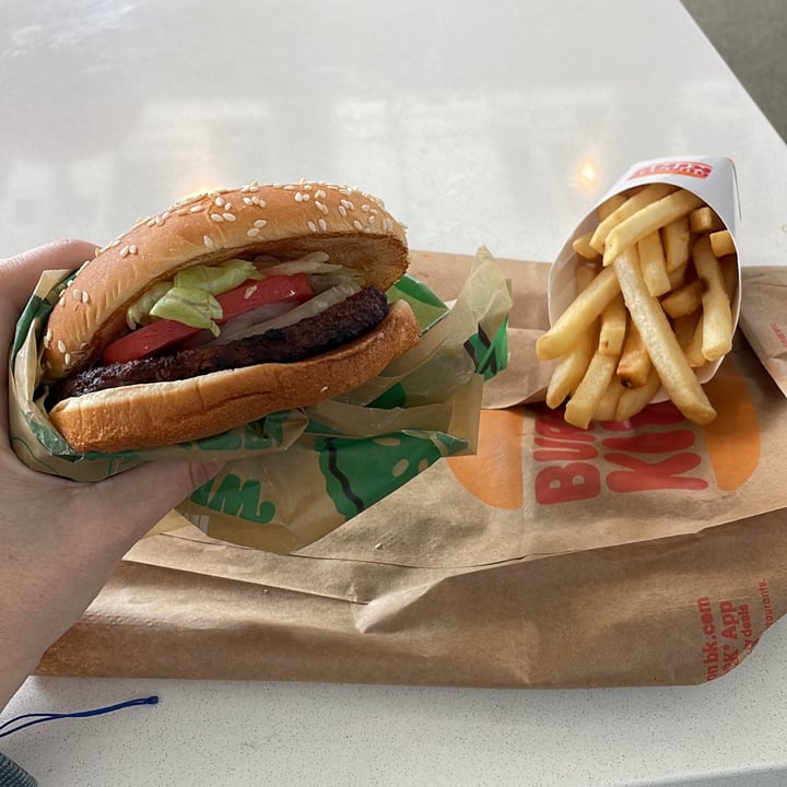 photo of Burger King Impossible Wopper With Fries shared by @laura13vz on  09 May 2023 - review