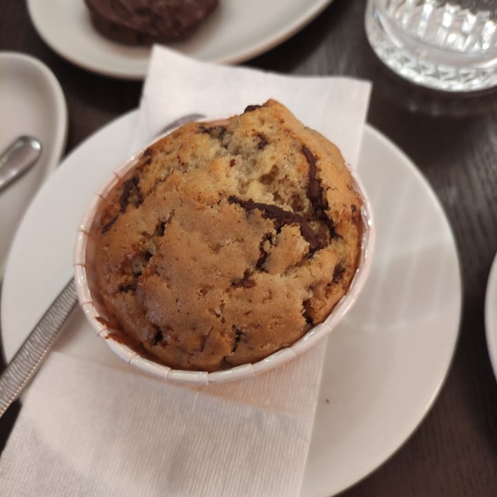 photo of Crema & Cioccolato Dante 99 muffin con gocce di cioccolato shared by @ilariachillea on  13 Mar 2023 - review